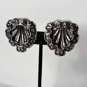 Vintage Marino Clip On Earrings Silver Tone Shell Motif